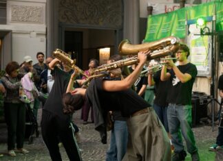 “La Scala Musicale”, gran finale il 25 settembre in Piazzetta Fuga: l’evento della Fondazione Roberto Murolo che celebra la canzone napoletana